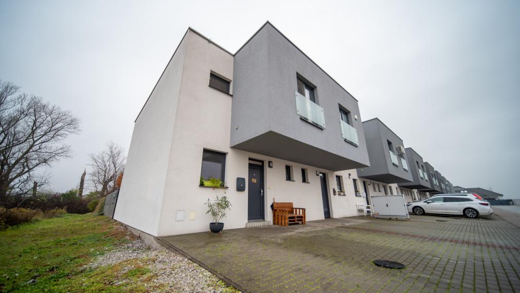 Moderný 4-izbový byt s výhľadom na zeleň