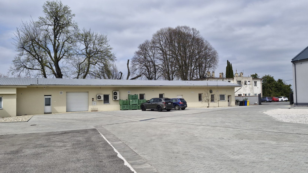 Variabilný, zateplený, vykurovaný skladový priestor so sociálnym zázemím, Koniarovce
