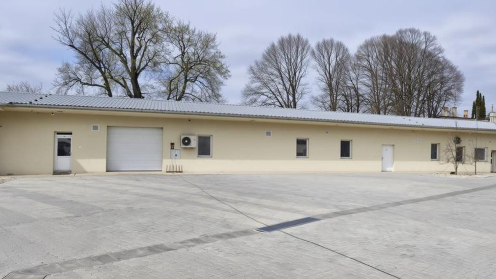 Variabilný, zateplený, vykurovaný skladový priestor so sociálnym zázemím, Koniarovce, Nitra