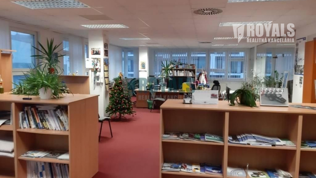 Reprezentatívne administratívne priestory, Račianska