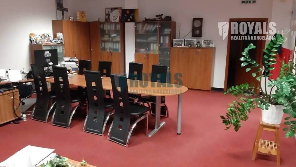 Reprezentatívne administratívne priestory, Račianska