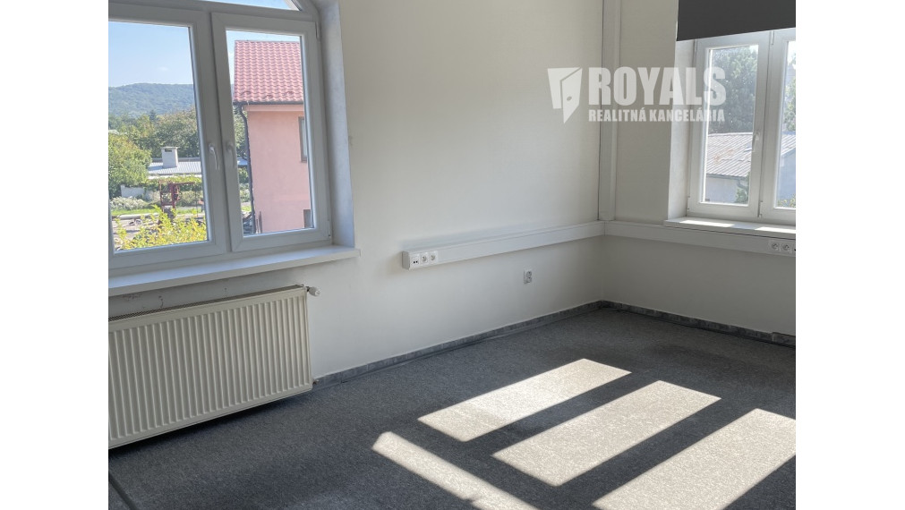 Kancelárie na prenájom, vyhradené parkovanie, Dúbravka