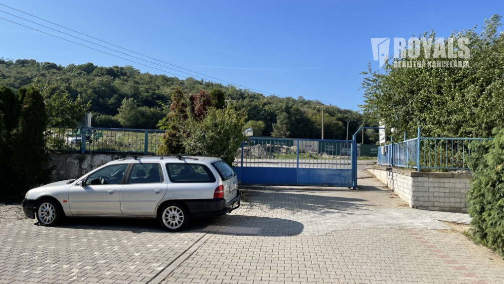 Kancelárie na prenájom, vyhradené parkovanie, Dúbravka