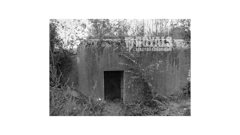 Vojenský bunker s priľahlými pozemkami na predaj, Pečniansky les, Petržalka