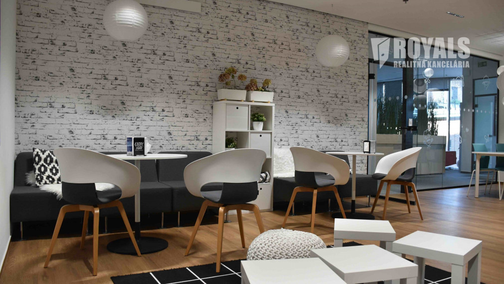 Unikátne kancelárske priestory v Starom Meste na prenájom