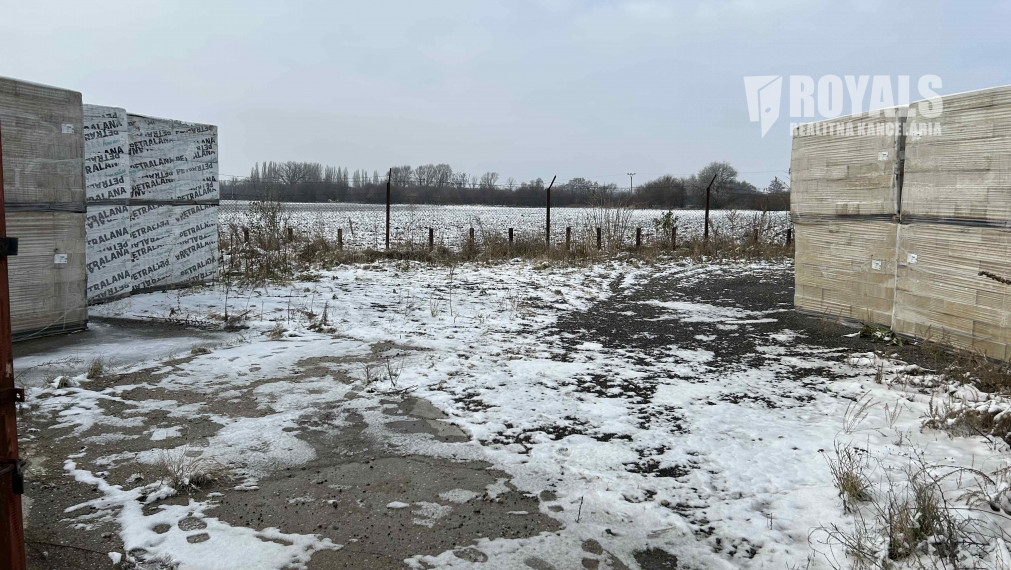 Oplotené spevnené plochy na prenájom, výborná dostupnosť, Stupava