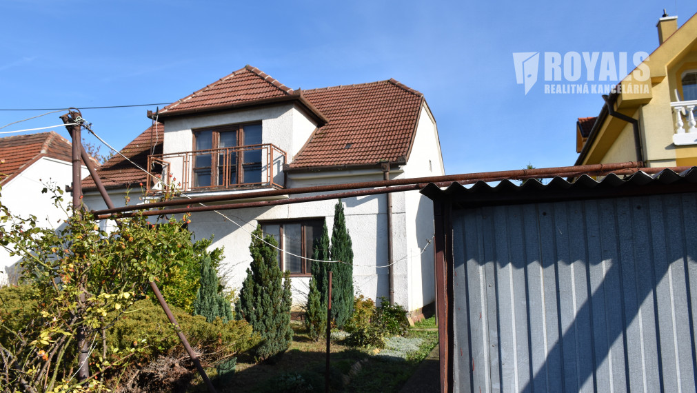 Predaj pozemku so starým 3i RD, Šamorínska, Podunajské Biskupice