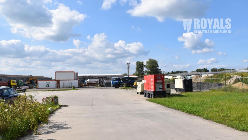 Oplotené spevnené plochy a kontajnerové sklady, prístup 24/7, Stupava