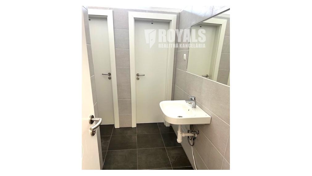 Kancelárske a skladové priestory na prenájom, Vajnorská ulica, Bratislava