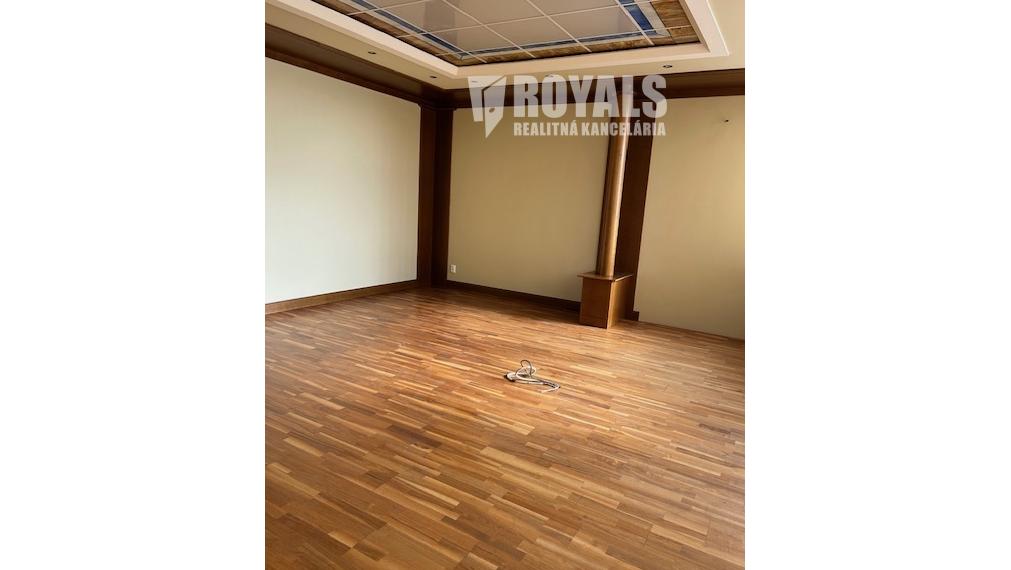 Manažérsky 3i byt v kancelárskej budove, sklad, prenájom, Vajnorská ulica, Bratislava