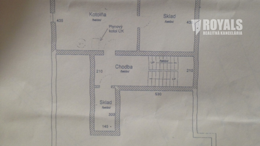 Priestranný 4-izbový dom s veľkým pozemkom a možnosťou ďalšieho využitia – Viničné (1 960 m²)
