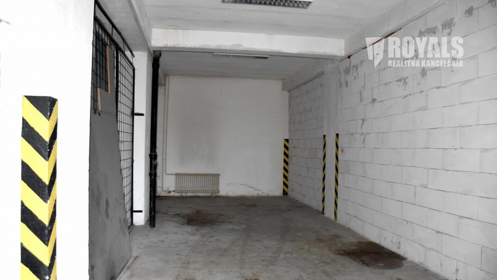 Vykurovaný malý sklad s rampou, predaj, Devínska Nová Ves
