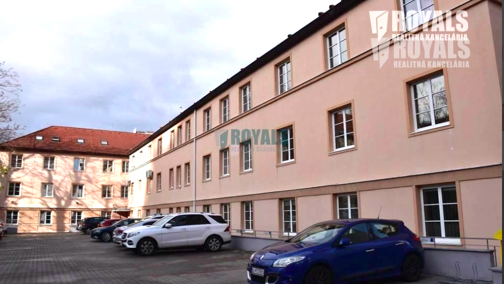 Samostatná malá kancelária (15,5 m2) na prenájom v susedstve Centrálu, Vajnorská ulica
