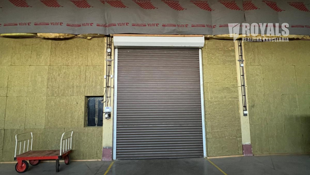 Výrobná/skladová hala na prenájom, spevnené plochy, Senec