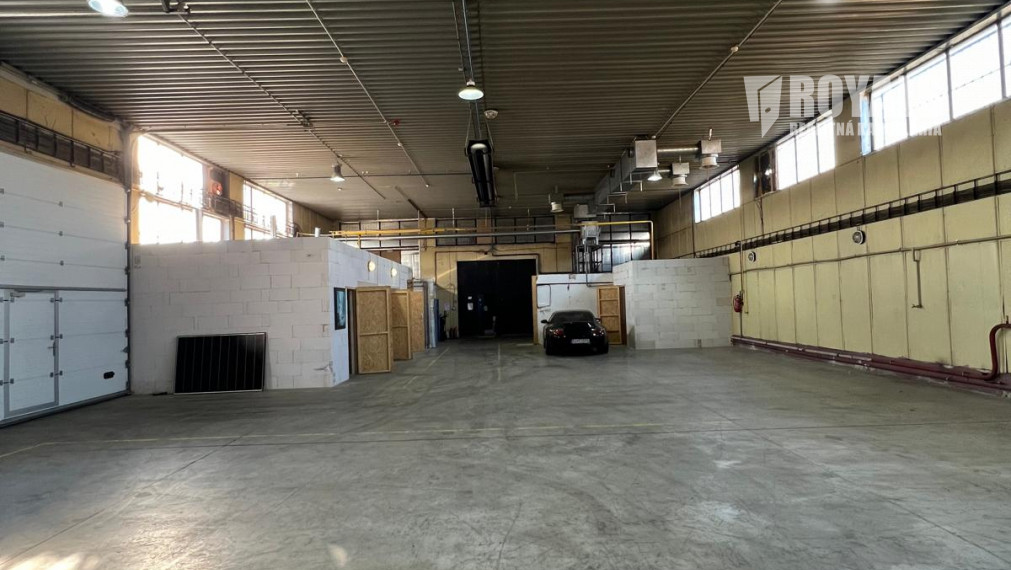 Výrobná/skladová hala na prenájom, spevnené plochy, Senec