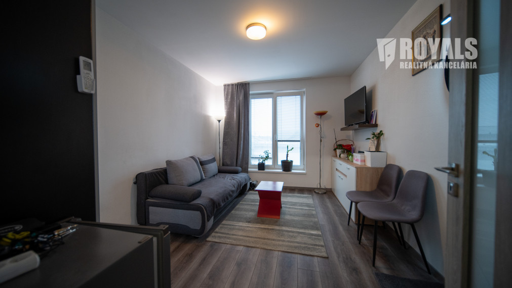 Znížená cena!!! Moderný 4-izbový dom s výhľadom na zeleň