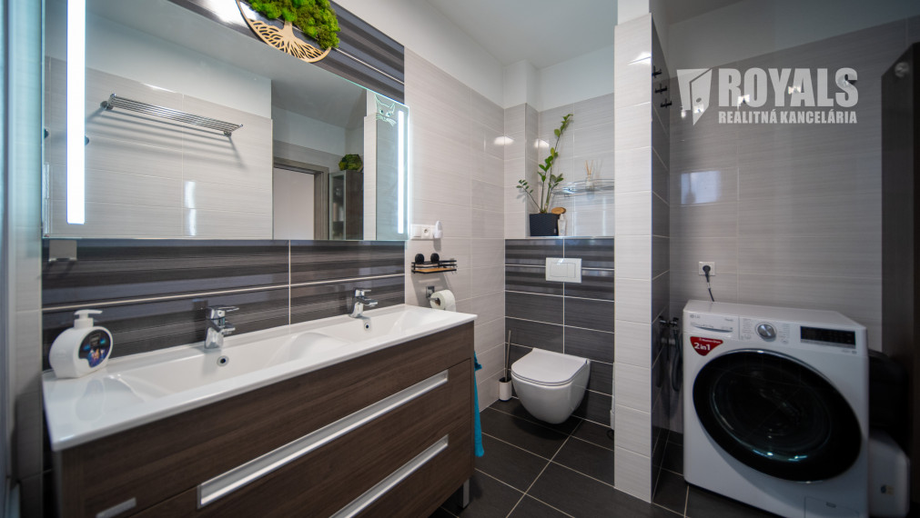 Znížená cena!!! Moderný 4-izbový dom s výhľadom na zeleň