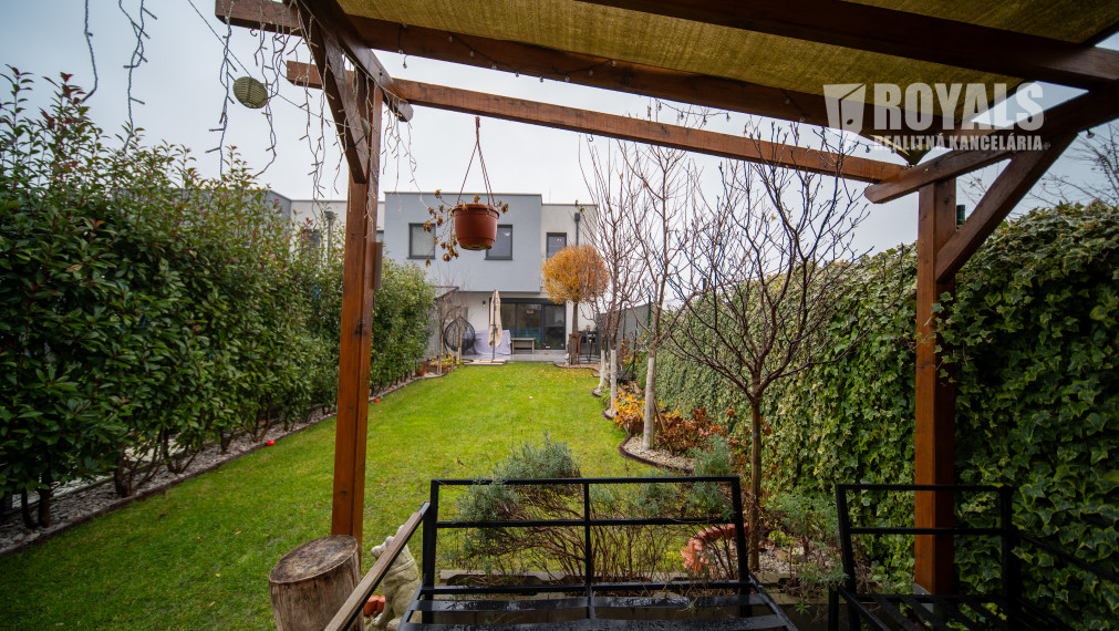 Znížená cena!!! Moderný 4-izbový dom s výhľadom na zeleň