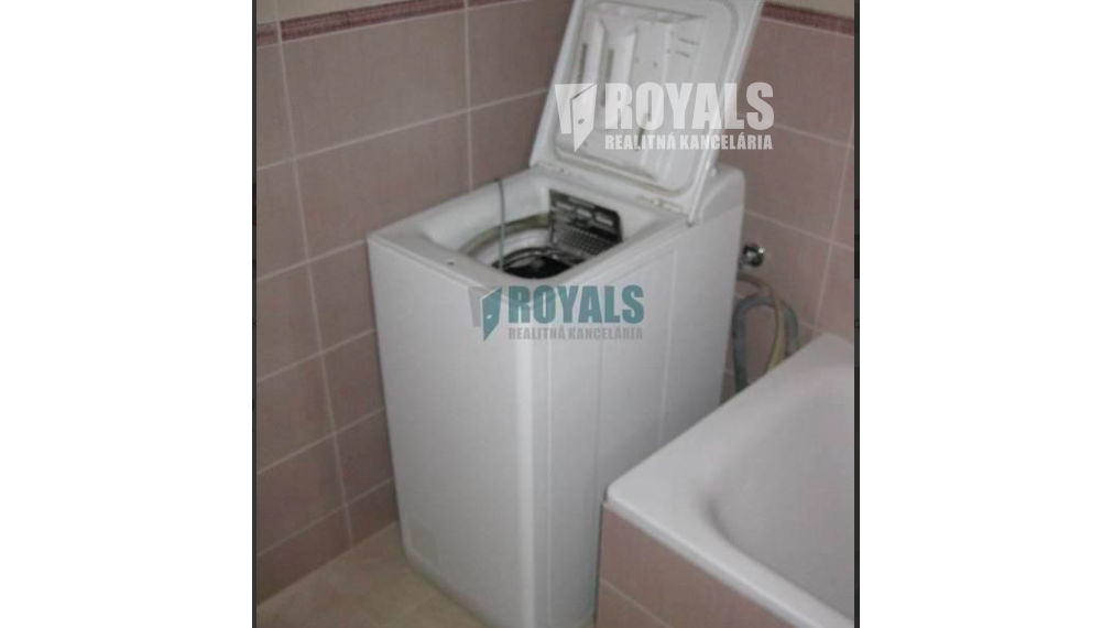 Kompletne zariadený 5i byt na poschodí rodinného domu, 2 balkóny, Lamač