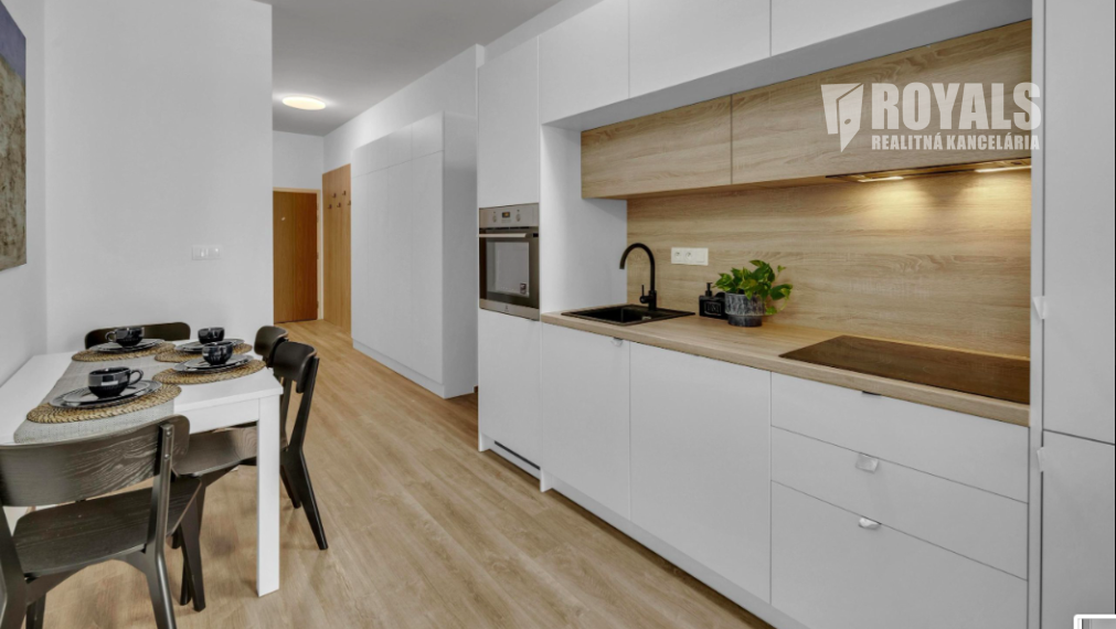 4i byt v štandarde na predaj, kompletná rekonštrukcia, Staré Mesto, Gunduličova, Bratislava