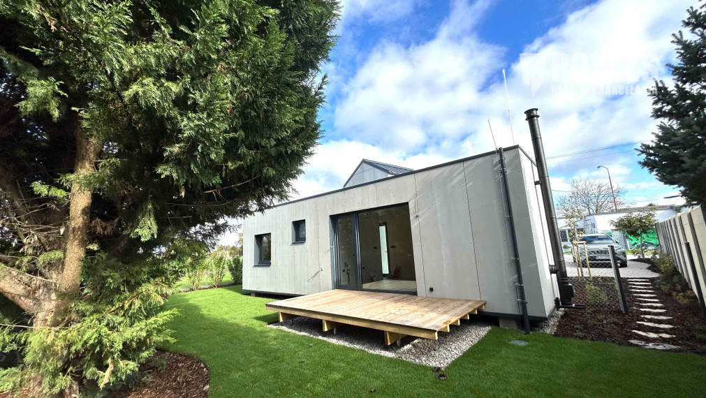 Dve bytové jednotky so samostatným vstupom spojené do jedného celku, terasa, parkovanie, Rusovce