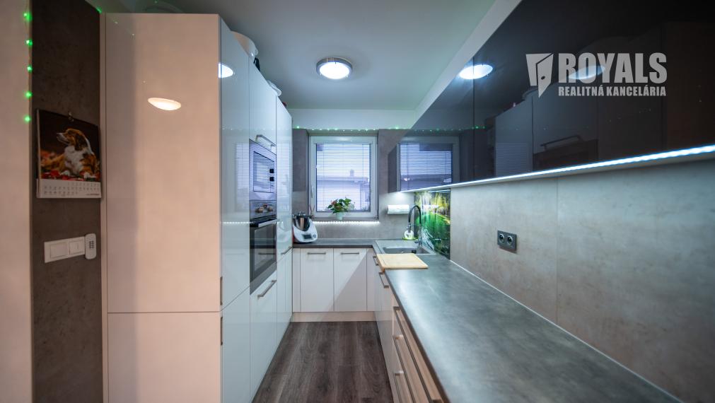 Moderný 4-izbový byt s výhľadom na zeleň