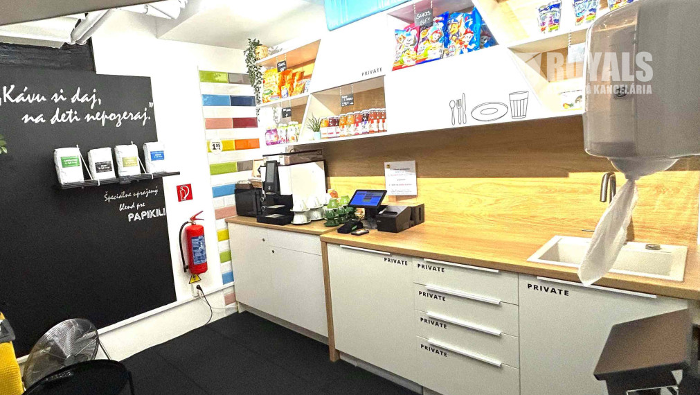 Odstúpenie zabehnutého, kompletne vybaveného detského centra, Bratislava, Staré Mesto