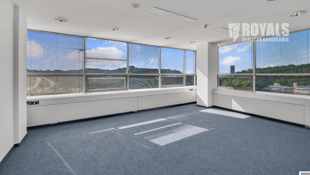Moderné kancelárske priestory na prenájom, recepcia, parking, Patrónka, West End Tower
