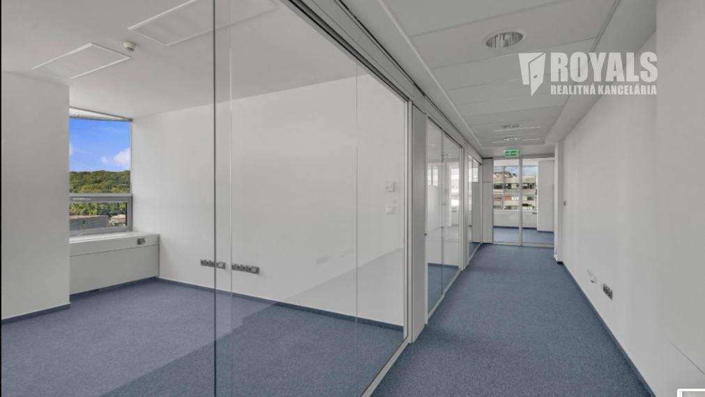 Moderné kancelárske priestory na prenájom, recepcia, parking, Patrónka, West End Tower