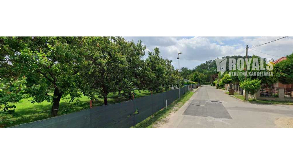 2 susediace stavebné parcely na predaj, Senec, Hrubý Šúr, všetky IS, možnosť kúpy aj jednotlivo