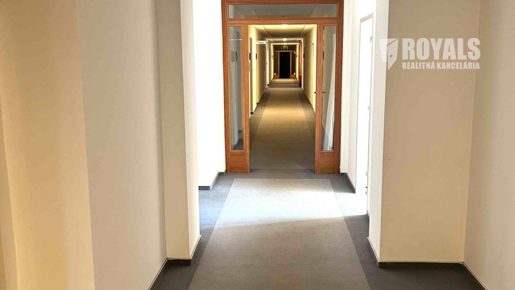Ponuka kancelárií rôznych veľkostí na prenájom v susedstve Centrálu, Vajnorská ulica