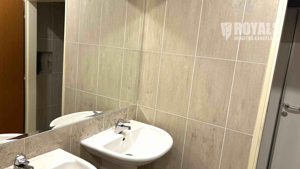 Ponuka kancelárií rôznych veľkostí na prenájom v susedstve Centrálu, Vajnorská ulica