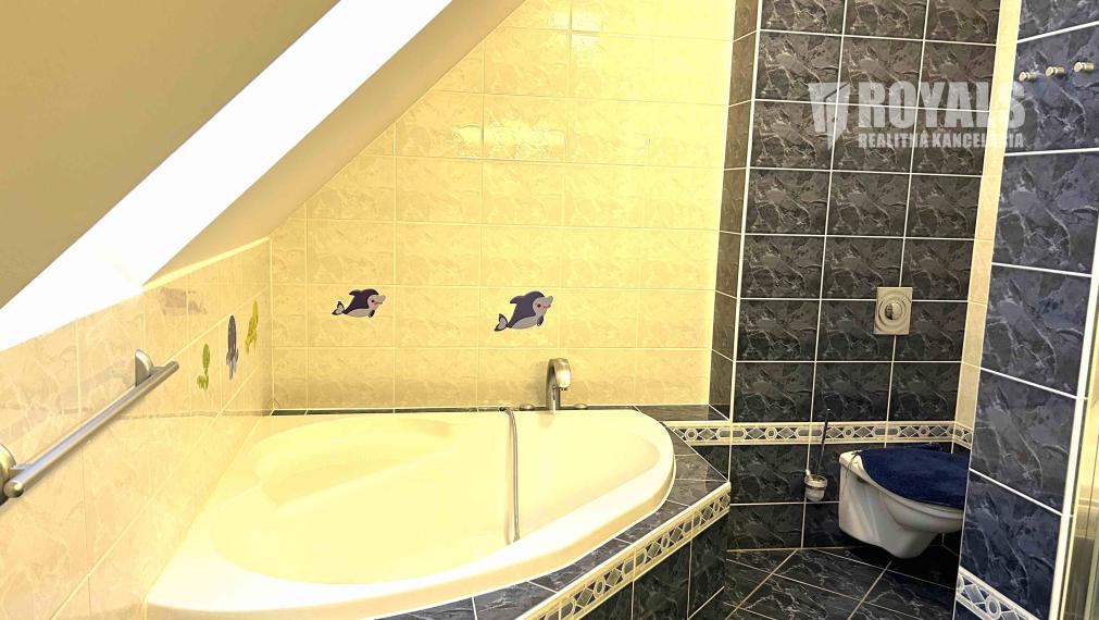 4i mezonet na prenájom, loggia, terasa, garáž pre 2 autá, Bratislava - Záhorská Bystrica