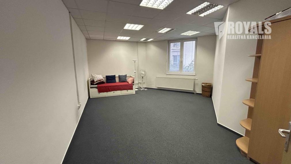 Nebytový, kancelársky priestor na prenájom 10 min. od Nivy centra, parking, Bazová ulica