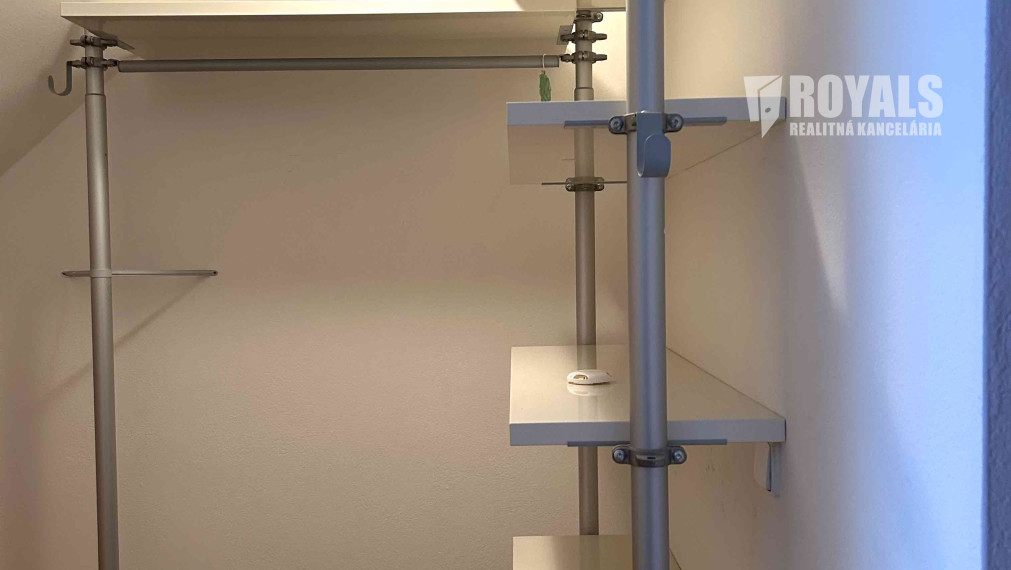 Kompletne zariadený 4i byt na prenájom, loggia, terasa, garáž pre 2 autá, Bratislava IV