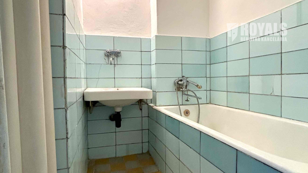 2i byt s pivnicou na atraktívnej adrese, pôvodný stav, možnosť dispozičných zmien, Niťová