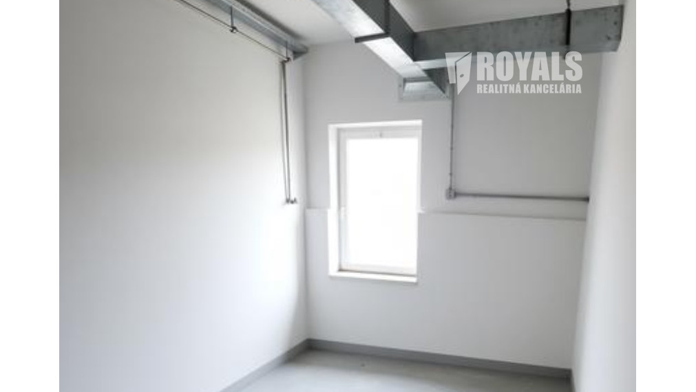Variabilný, zateplený, vykurovaný skladový priestor so sociálnym zázemím, Koniarovce, Nitra