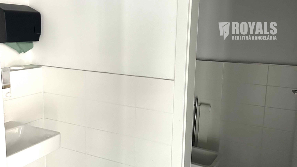 VIDITEĽNÝ SHOWROOM NA ŠANCOVEJ | 190 m² | VEĽKÝ VÝKLAD | PARKOVANIE