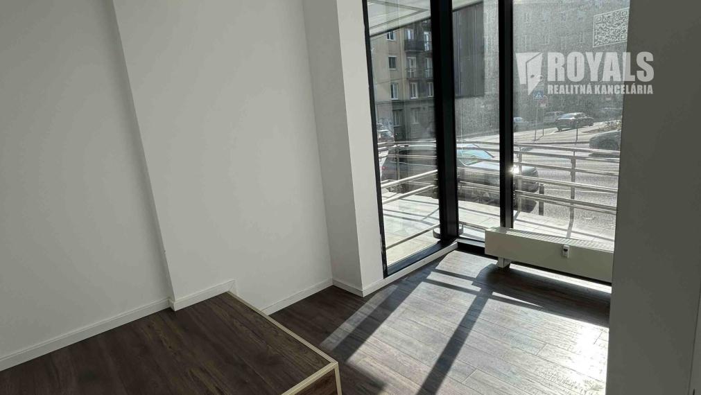 VIDITEĽNÝ SHOWROOM NA ŠANCOVEJ | 190 m² | VEĽKÝ VÝKLAD | PARKOVANIE