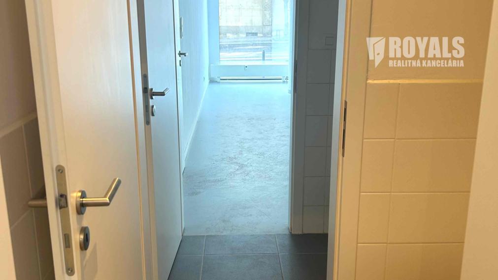 VIDITEĽNÝ SHOWROOM NA ŠANCOVEJ | 190 m² | VEĽKÝ VÝKLAD | PARKOVANIE