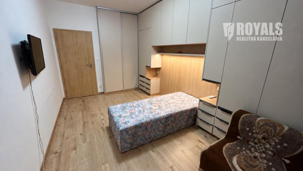 Kompletne zariadený 2i byt s balkónom a garážovým státím, novostavba, prenájom, Ivánka pri Dunaji