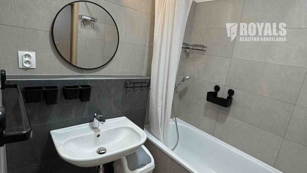 Kompletne zariadený 2i byt s balkónom a garážovým státím, novostavba, prenájom, Ivánka pri Dunaji