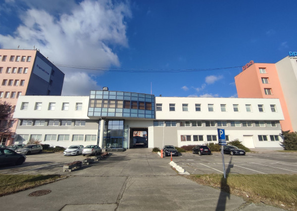 Kancelárske a skladové priestory na prenájom, Vajnorská ulica, Bratislava