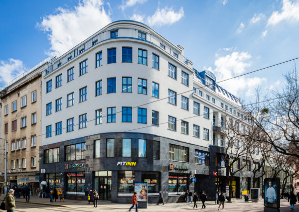 Lukratívny obchodný priestor, Staré Mesto - Poštová 1, Bratislava, prenájom