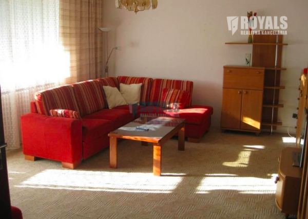 Kompletne zariadený 5i byt na poschodí rodinného domu, 2 balkóny, Lamač