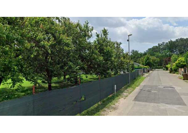 2 susediace stavebné parcely na predaj, Senec, Hrubý Šúr, všetky IS, možnosť kúpy aj jednotlivo