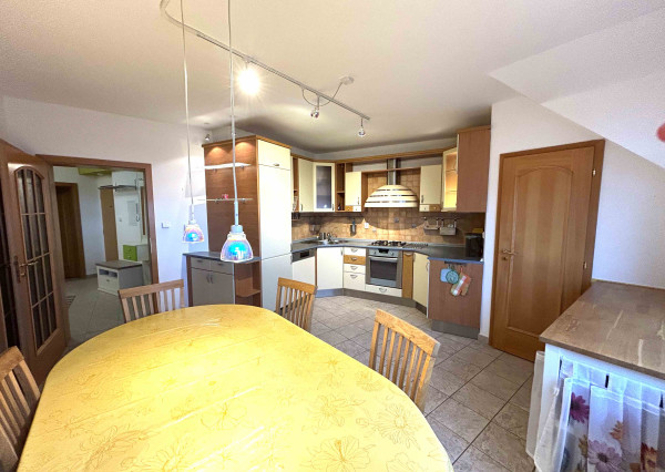 4i mezonet na prenájom, loggia, terasa, garáž pre 2 autá, Bratislava - Záhorská Bystrica