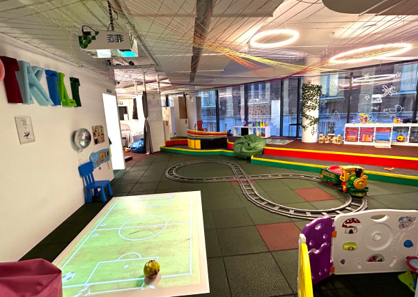 Odstúpenie - zabehnuté, kompletne vybavené detské centrum, Bratislava, Staré Mesto