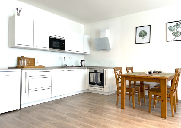 Kompletne vybavený 3i byt, balkón, 2 garážové státia, Dúbrava